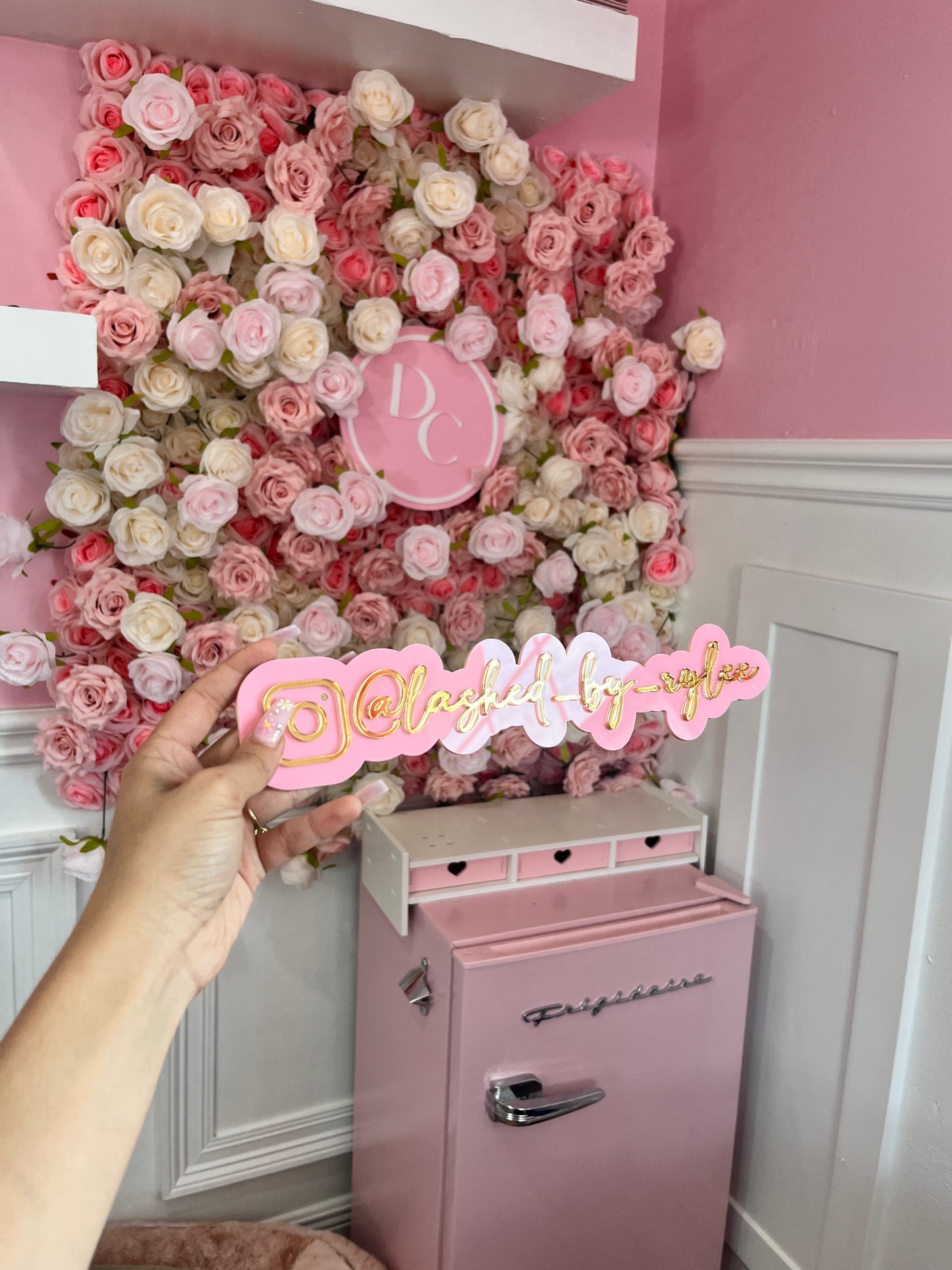 mini instagram watermark