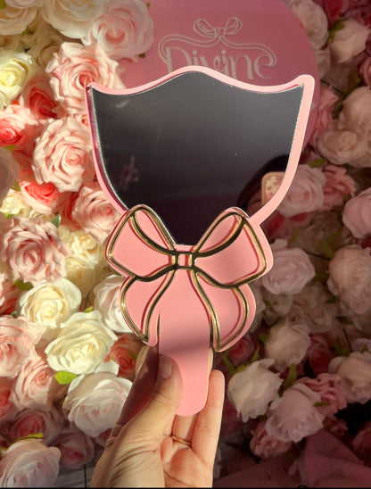 bow lash prop mirror included